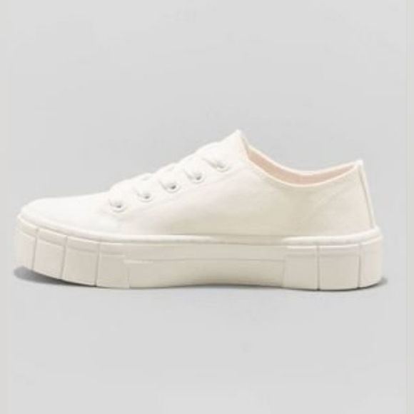 Women's Mad Love Fran Apparel Sneakers - Picture 2 of 7